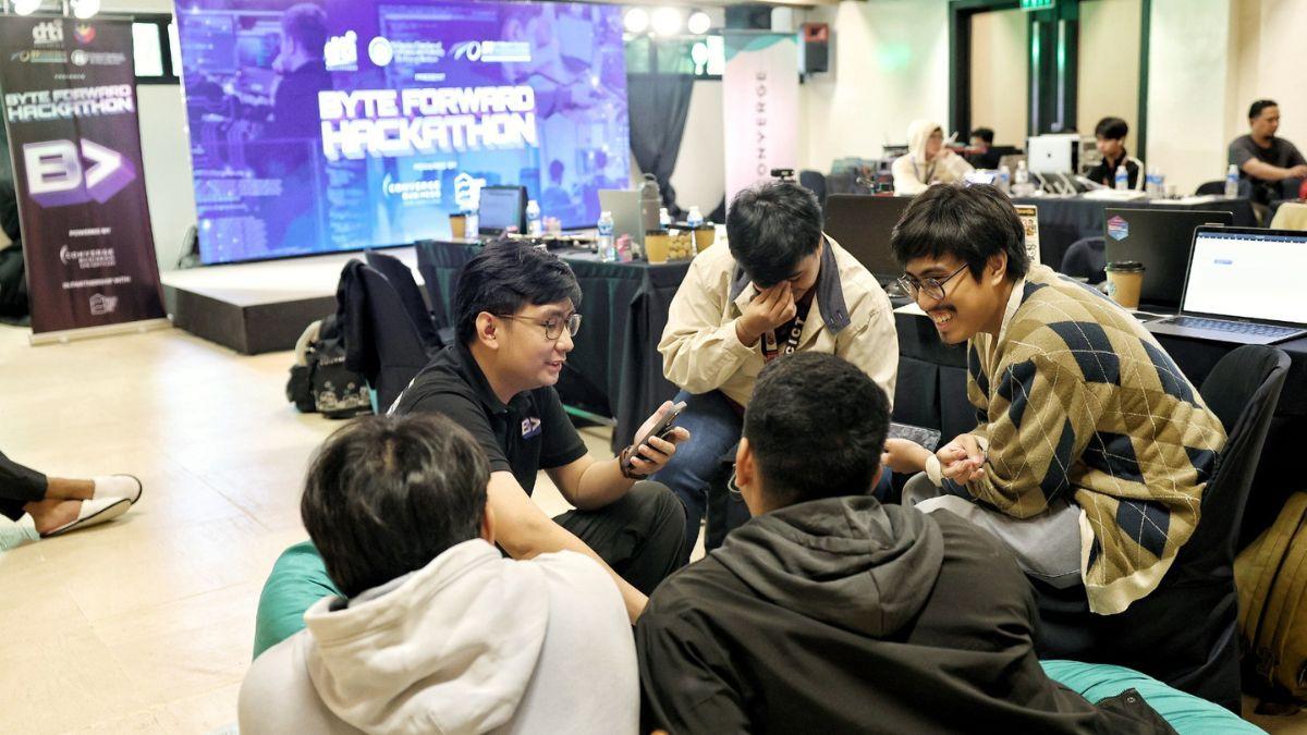 Converge champions Filipino tech talent, powers Byte Forward Hackathon in Bataan