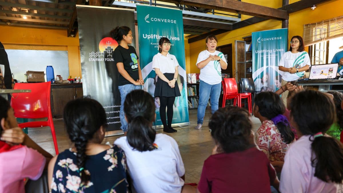 Reaching across the digital divide: Converge brings robotics, coding to Oriental Mindoro grade schoolers