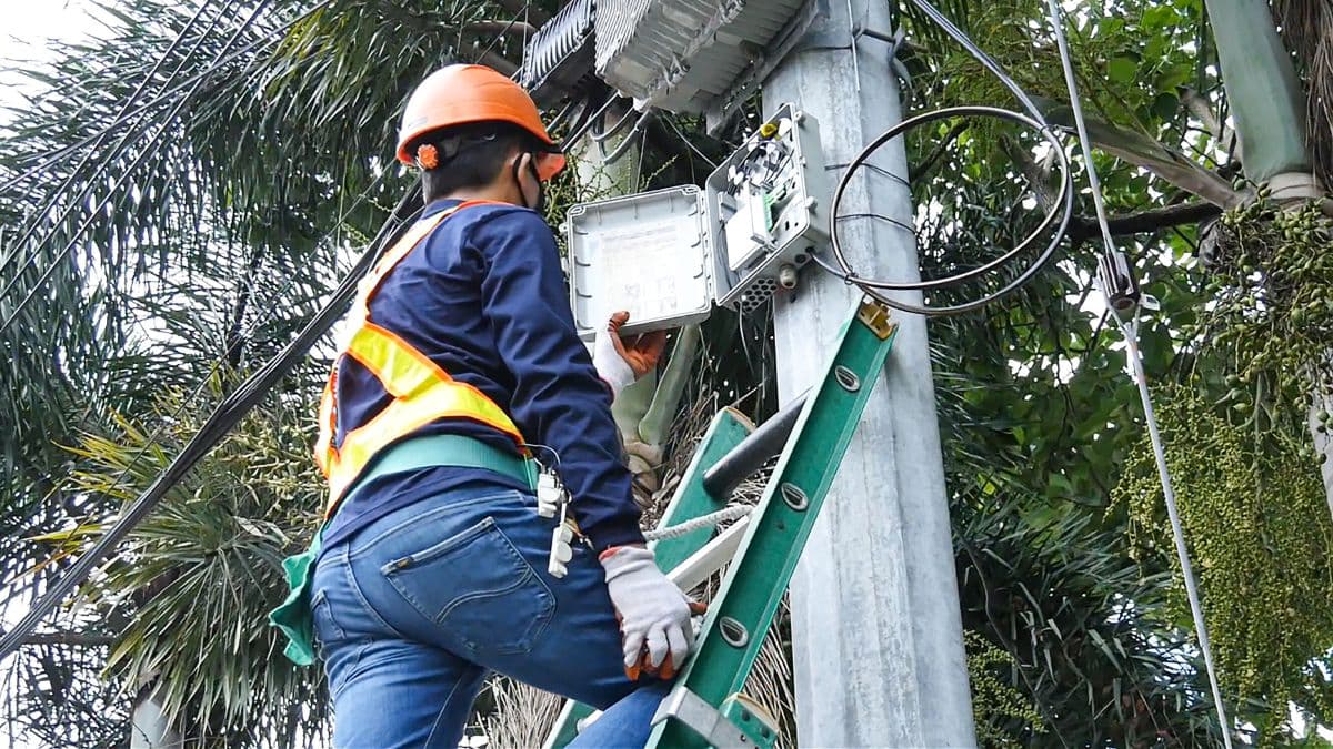 Converge beefs up manpower to improve customer services